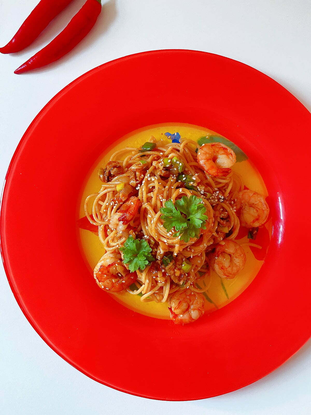 Fiery Asian Garlic Shrimp Spaghetti