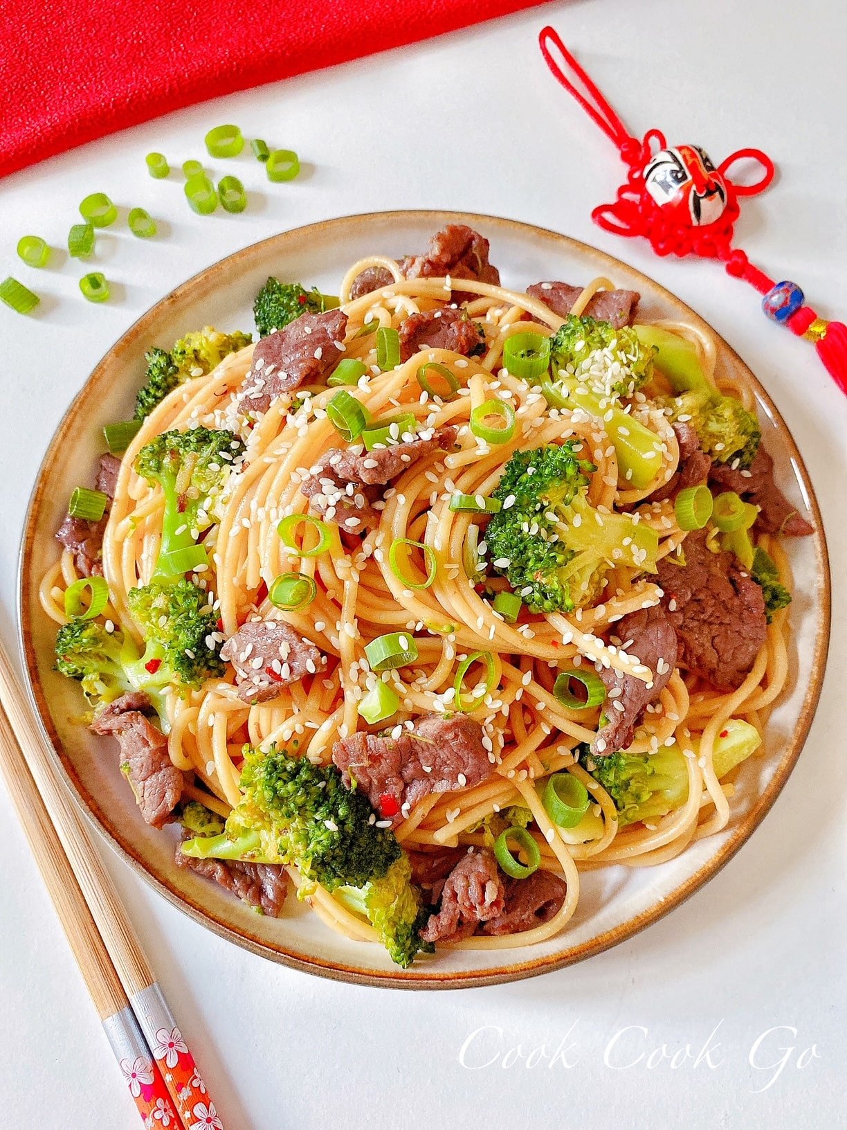 Beef Broccoli Lo Mein