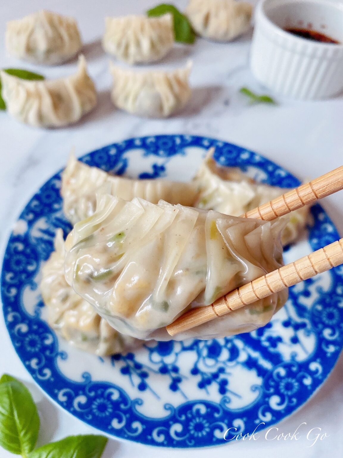 The Best Chinese Shrimp Dumplings (虾饺) - COOK COOK GO