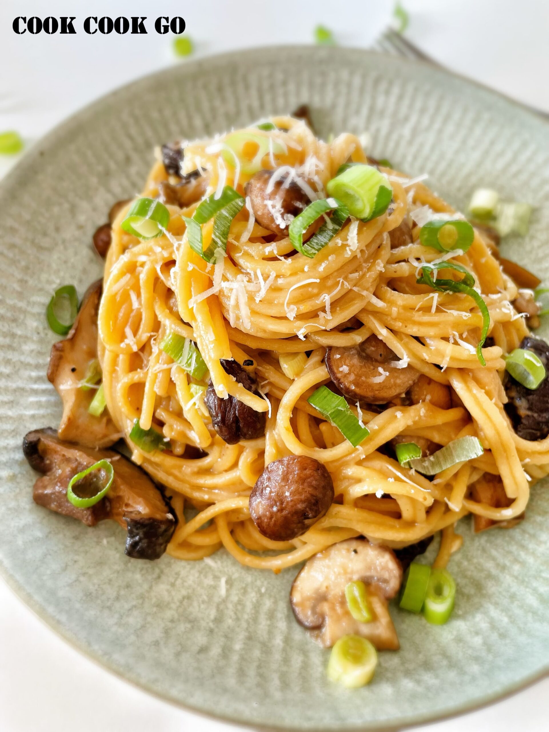 Japanese-style Miso Mushroom Spaghetti - COOK COOK GO