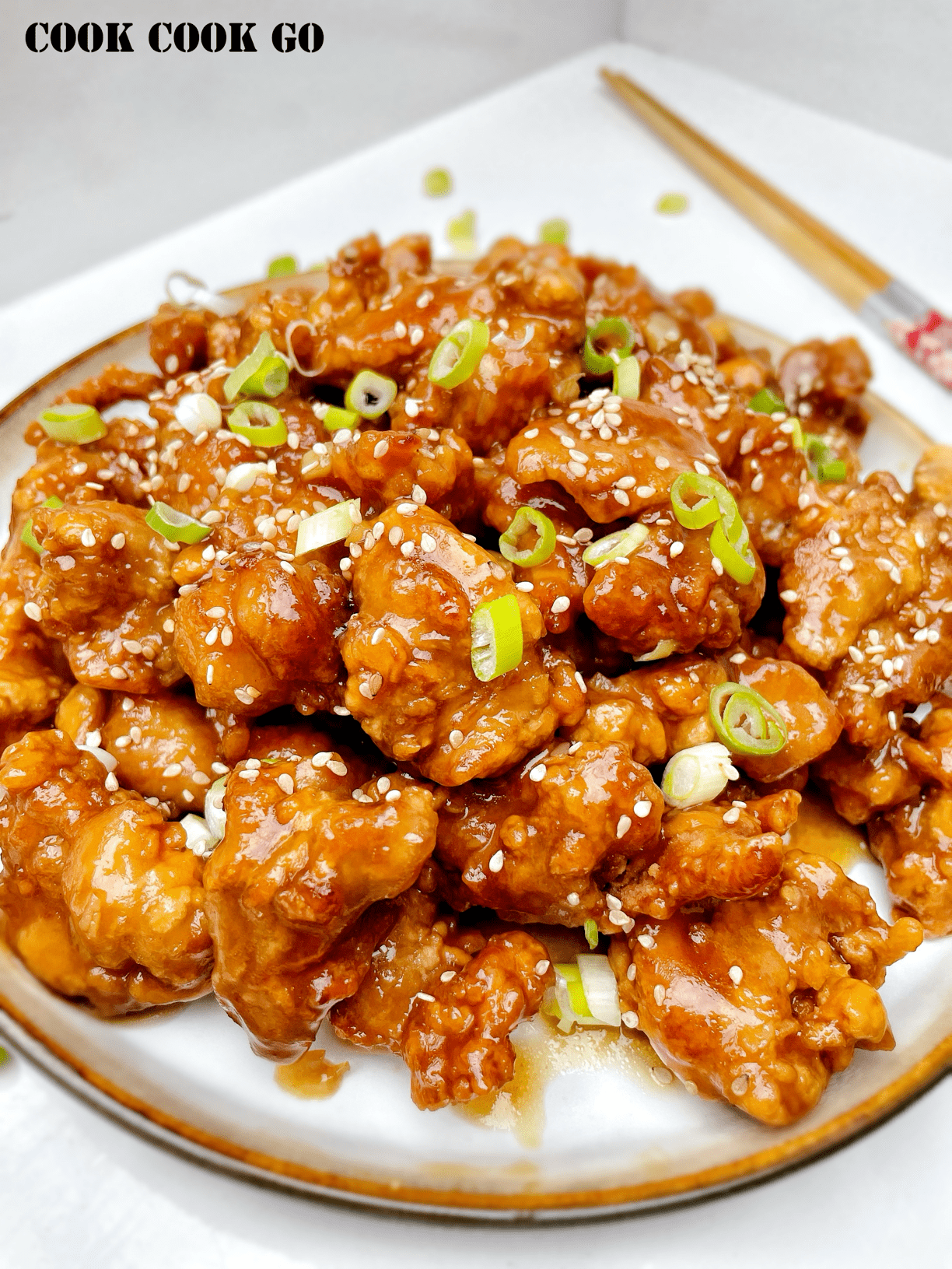 Chinese honey chicken with delicious honey sauce