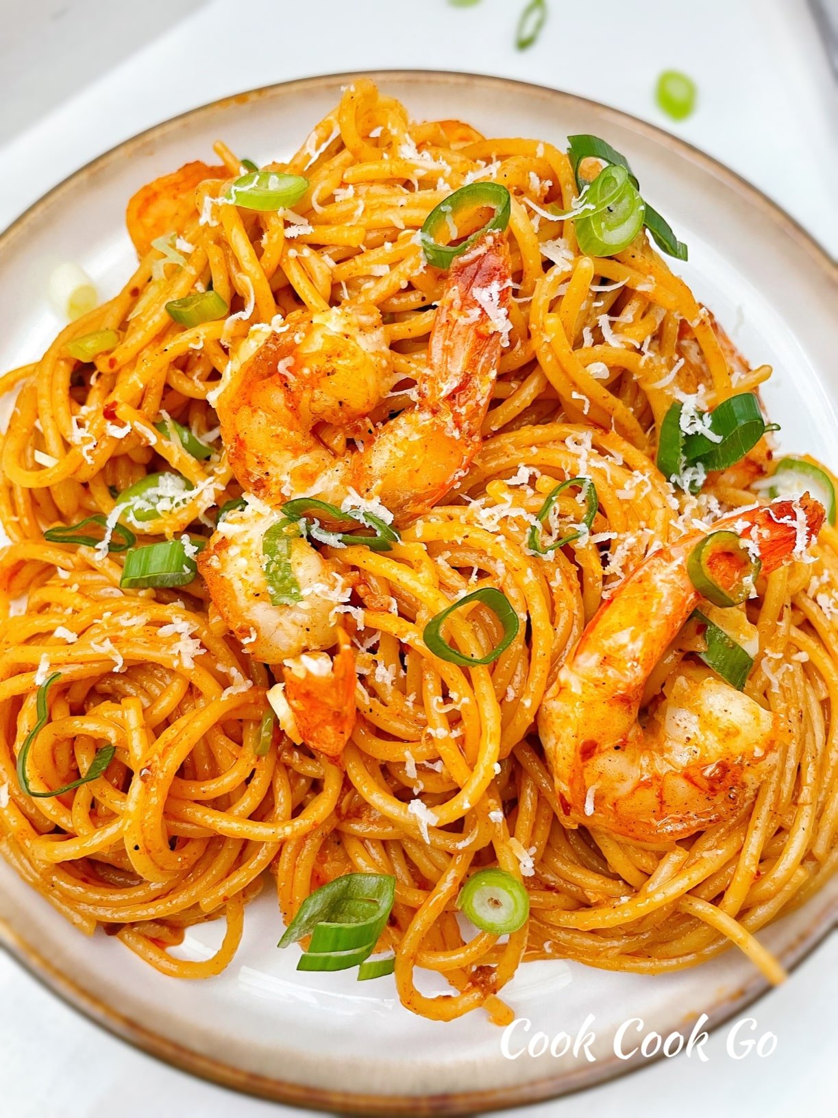 spaghetti with spicy garlic sauce