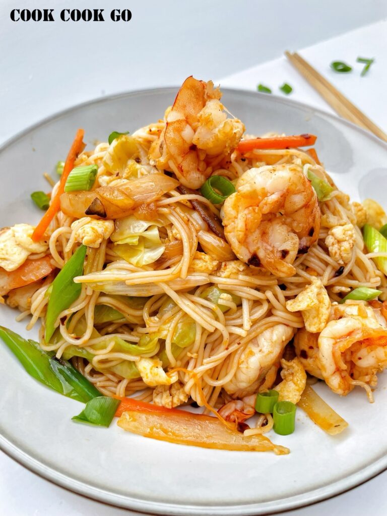 Spicy Prawns Stir-fry Rice Noodles - COOK COOK GO