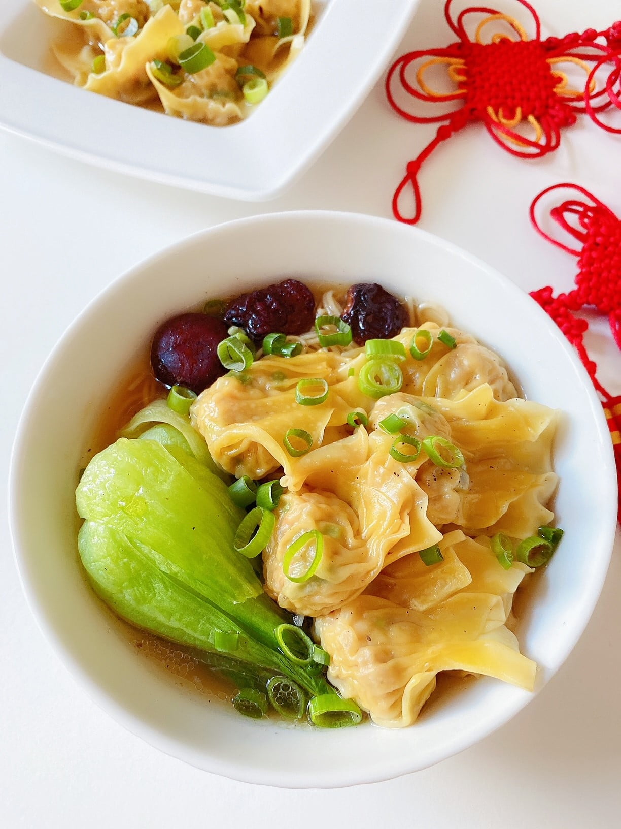 wonton noodle soup