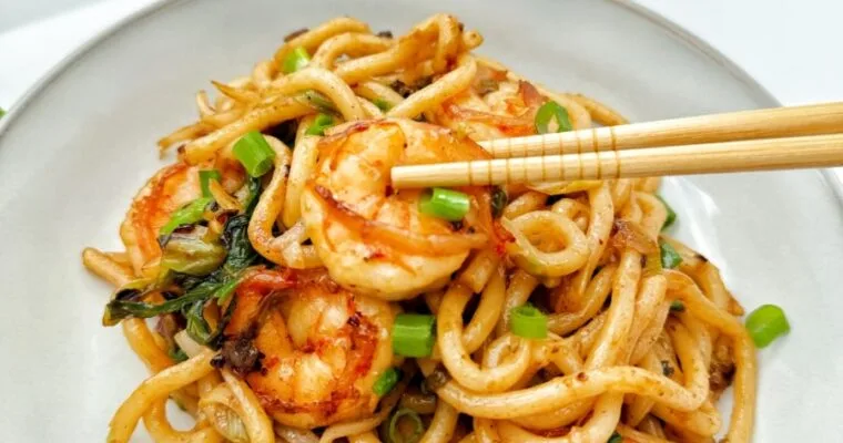 Heavenly Garlic Shrimp Udon Noodles